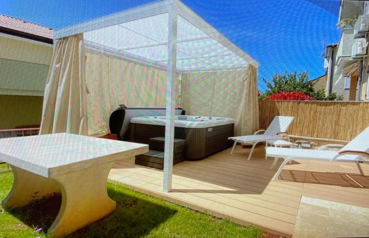 Apartman Hola Novigrad Istria Exteriér fotografie