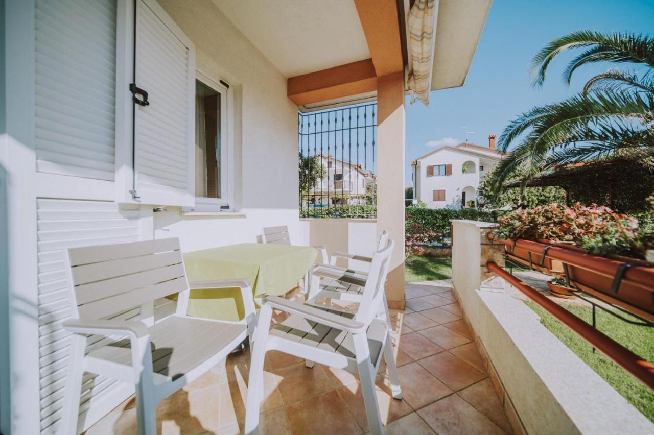 Apartman Hola Novigrad Istria Exteriér fotografie